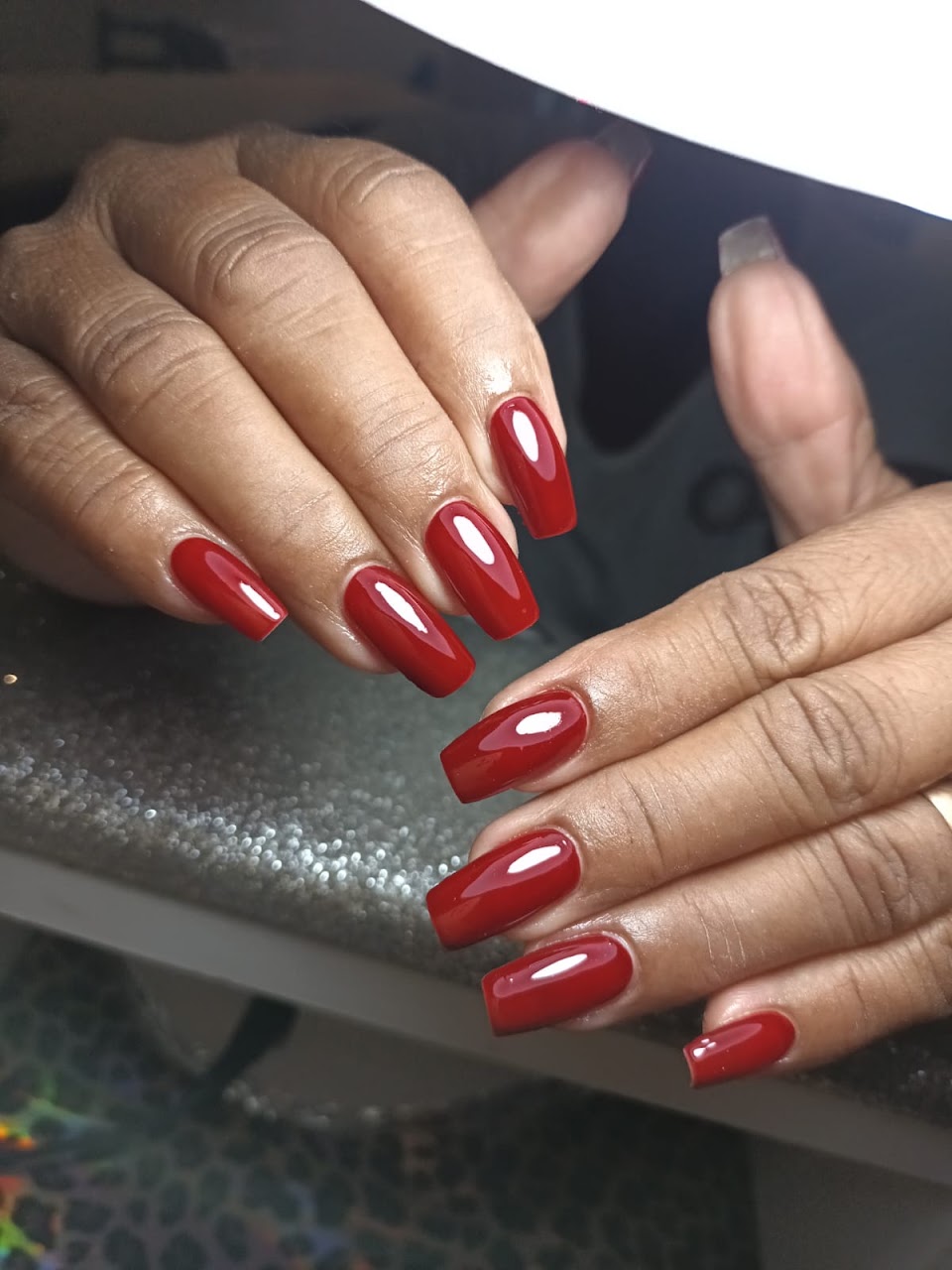 Manicura artesanal y cuidado de uñas exclusivo en Estética Salem